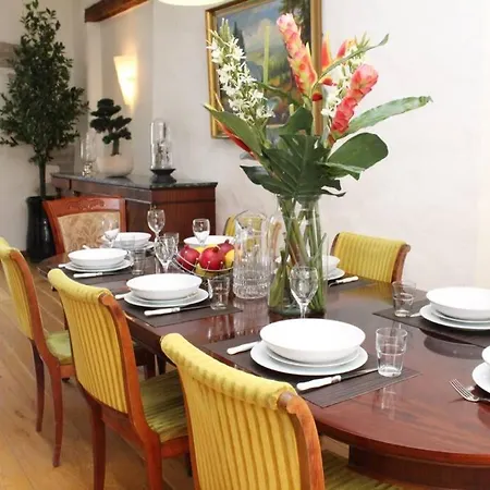 - Luxury 3 Bedroom, Sauna, Views Appartement *