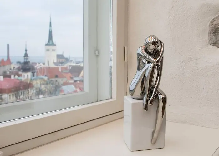 דירה - Luxury 3 Bedroom, Sauna, Views טאלין