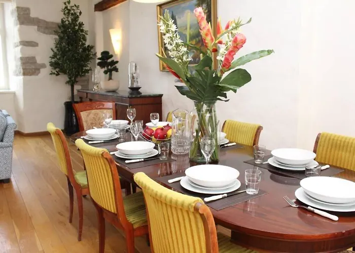 - Luxury 3 Bedroom, Sauna, Views דירה *