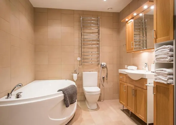 דירה - Luxury 3 Bedroom, Sauna, Views