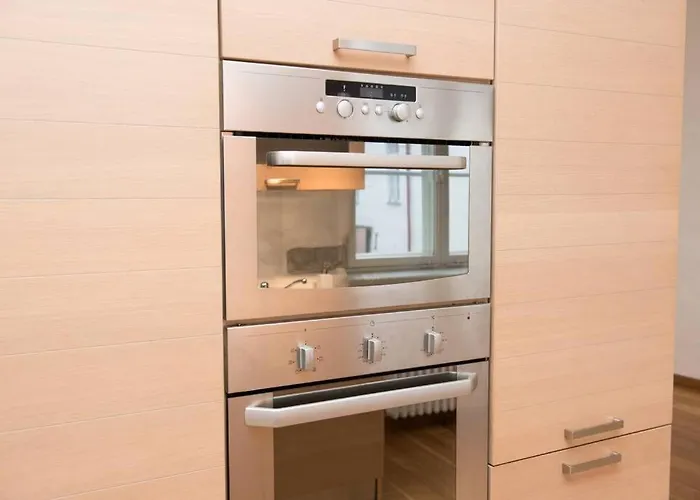 - Luxury 3 Bedroom, Sauna, Views * טאלין