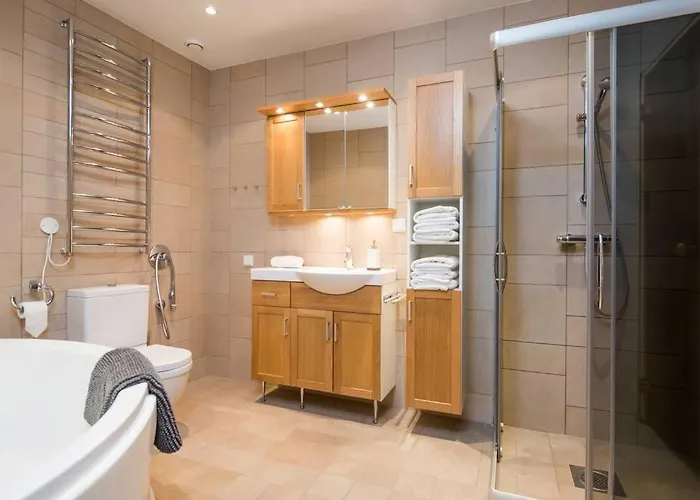 - Luxury 3 Bedroom, Sauna, Views דירה טאלין