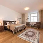 Apartament - Luxury 3 Bedroom, Sauna, Views *